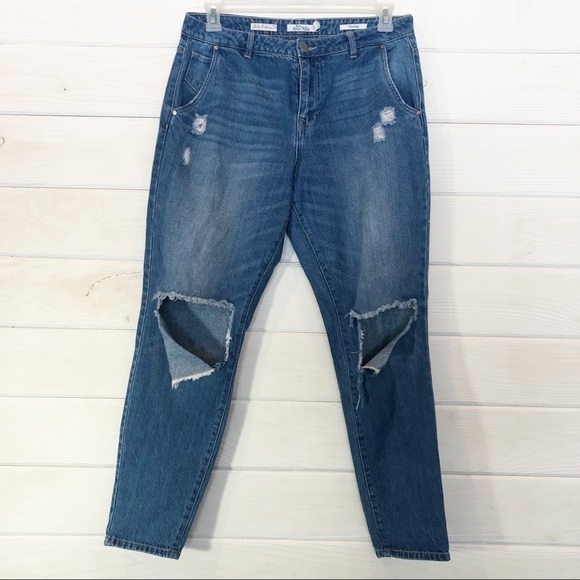 ⭐5 for $25 Wild Blue Busted Knee Distressed High Rise Light Washed Denim Jeans - Picture 1 of 9